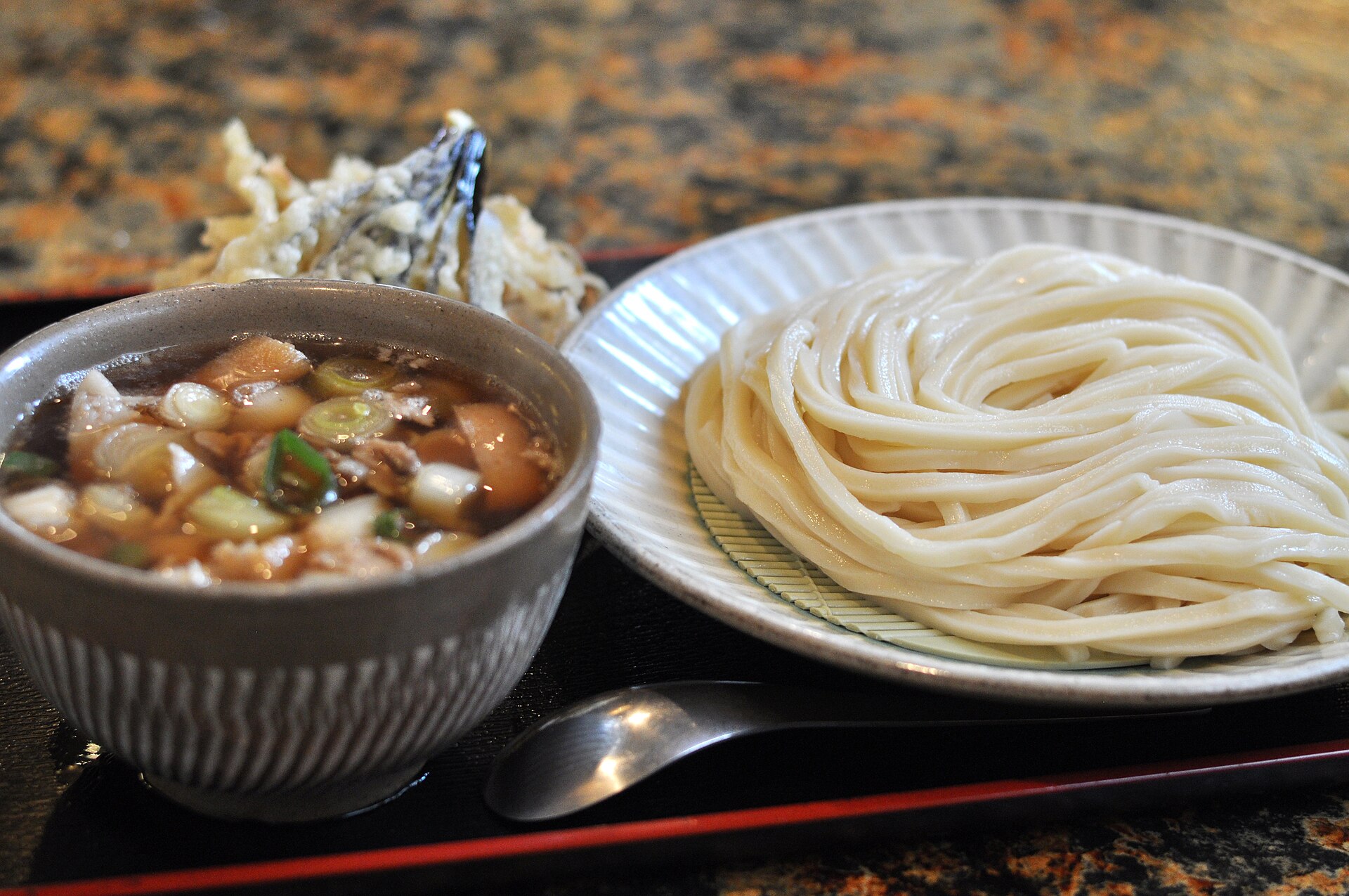武蔵野うどん（肉汁うどん）の食文化 3